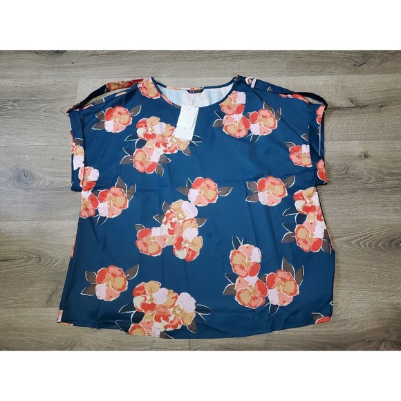 NWT Bloomchick Size 22-24 Floral Lightweight Loose Fitting Top Polyester Cute - Picture 2 of 7